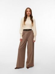 Vero Moda Sweter w kolorze kremowym rozmiar: S. Brązowe swetry Vero Moda, s, bez wzorów, prążkowane, bez ramiączek. Za 129.95 zł.