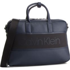 Torba na laptopa CALVIN KLEIN - Strike Slim Laptop Bag K50K504277 Navy 068. Niebieskie torby na laptopa Calvin Klein, bez wzorów, ze skóry ekologicznej. W wyprzedaży za 379.00 zł.