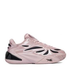Buty do koszykówki Reebok. Czerwone buty treningowe Reebok, bez wzorów, bez zapięcia, do koszykówki. Za 529.99 zł.