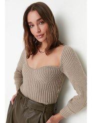 Trendyol Sweter w kolorze beżowym rozmiar: S. Brązowe swetry Trendyol, s, bez wzorów, prążkowane, bez ramiączek. Za 100.99 zł.