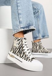 Beżowo-Czarne Trampki na Grubej Podeszwie z Wysoką Cholewką w Zeberkę i Naszywką Ralicca. Brązowe trampki Born2be, z aplikacjami, z jeansu, przed kolano, bez zapięcia. W wyprzedaży za 84.99 zł.