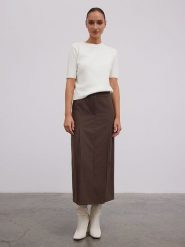 BGN Spódnica w kolorze brązowym rozmiar: 38. Brązowe spódnice BGN, na co dzień, bez wzorów, maxi, proste. Za 100.52 zł.