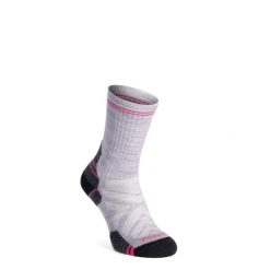 Skarpety turystyczne damskie Smartwool Hike Targeted Cushion Crew Socks. Fioletowe skarpetki Smartwool, bez wzorów. Za 80.99 zł.