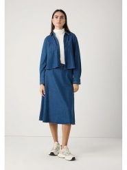 More & More Bluzka dżinsowa w kolorze niebieskim rozmiar: 34. Niebieskie bluzki More & More, bez wzorów, z bawełny, bez kołnierzyka, bez ramiączek. Za 179.22 zł.