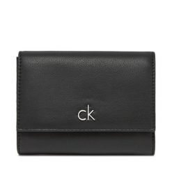 Portfel Calvin Klein. Czarne portfele Calvin Klein, bez wzorów. Za 169.99 zł.