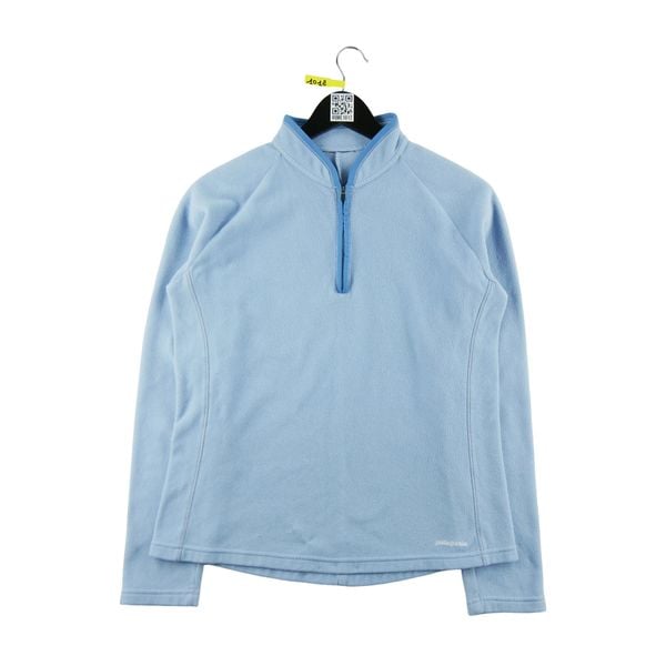 Second life - Jasnoniebieski polarowy sweter damski - Stan dobry. Niebieskie swetry Patagonia, m, bez wzorów, z materiału, eleganckie, bez ramiączek. Za 169.16 zł.