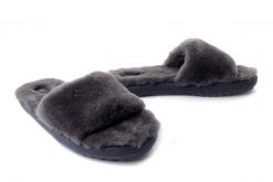 EMU AUSTRALIA W13088 Mckay charcoal/anthracite, kapcie damskie. Szare kapcie Emu Australia, bez wzorów, z wełny. Za 299.90 zł.