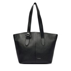Torebka Coccinelle. Czarne shopper bag Coccinelle, bez wzorów, bez dodatków. Za 1,549.00 zł.