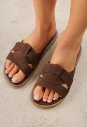 Ciemnobrązowe Klapki VICES z Geometryczną Cholewką Lorazeiros. Brązowe klapki Renee, z aplikacjami, z jeansu, casualowe, bez obcasa, na płaskiej podeszwie, bez zapięcia. Za 89.99 zł.