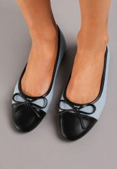 Jasnoniebieskie Balerinki z Lakierowanym Noskiem i Kokardką Oviarna. Niebieskie baleriny Born2be, bez wzorów, eleganckie, bez obcasa, bez zapięcia. W wyprzedaży za 44.99 zł.