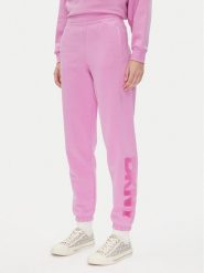 DKNY Spodnie dresowe DP5P3585 Różowy Regular Fit. Czerwone spodnie dresowe DKNY, bez wzorów, z dresówki. Za 159.99 zł.