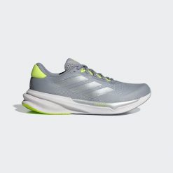 Buty Supernova Stride 2.0 Running. Szare buty do biegania adidas, bez wzorów, bez zapięcia, do biegania. Za 479.00 zł.