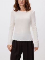 Bluzka z wełną - złamana biel. Bluzki Reserved, l, bez wzorów, z dzianiny, bez kołnierzyka, bez ramiączek. Za 159.99 zł.