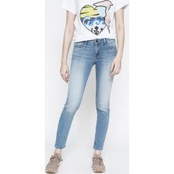 Lee - Jeansy SCARLETT. Jeansy marki Pepe Jeans. W wyprzedaży za 229.90 zł.