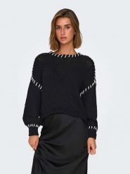 ONLY Sweter w kolorze czarnym rozmiar: S. Czarne swetry ONLY, s, bez wzorów, ze splotem, bez ramiączek. Za 92.42 zł.