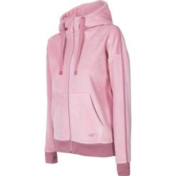 Bluza damska BLD223 - jasny róż. Bluzy z kapturem marki 4f. Za 149.99 zł.
