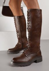 Brązowe Kozaki w Stylu Workerów Cahrarah. Brązowe kozaki Born2be, bez wzorów, z jeansu, klasyczne, bez obcasa, na płaskiej podeszwie, bez zapięcia. Za 159.99 zł.