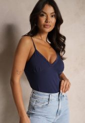 Granatowy Top z Bawełny z Dekoltem w Serek Carinael. Niebieskie topy Renee, l, bez wzorów, z bawełny, eleganckie, bez kołnierzyka, bez ramiączek. W wyprzedaży za 15.99 zł.