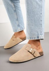 Ciemnobeżowe Klapki Chodaki Ozdobione Paskami z Klamrami Silamia. Brązowe klapki Renee, z aplikacjami, z jeansu, eleganckie, bez obcasa, na płaskiej podeszwie, bez zapięcia. W wyprzedaży za 67.49 zł.