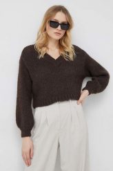 Vero Moda sweter damski kolor brązowy. Brązowe swetry Vero Moda, l, bez wzorów, z włókna, bez ramiączek. Za 159.99 zł.
