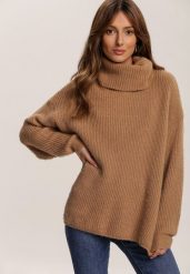 Ciemnobeżowy Golf Oversize Malia. Brązowe swetry Renee, bez wzorów, z dzianiny, klasyczne, bez ramiączek. W wyprzedaży za 111.99 zł.