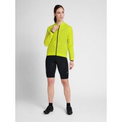 Kurtka damska Newline Core. Czerwone kurtki Newline, s, bez wzorów, bez kaptura. Za 484.00 zł.