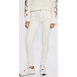 Calvin Klein Jeans - Jeansy Rise Skinny. Jeansy marki Calvin Klein Jeans. Za 399.90 zł.