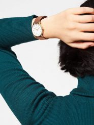 Liebeskind Zegarek kwarcowy w kolorze złoto-jasnobrązowo-białym rozmiar: onesize. Brązowe, analogowe zegarki Liebeskind, ze stali. Za 317.73 zł.