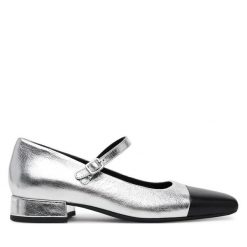 Półbuty Vagabond Shoemakers. Szare półbuty wsuwane Vagabond Shoemakers, bez wzorów, bez obcasa, na płaskiej podeszwie. Za 299.99 zł.