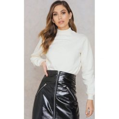 Calvin Klein Bluza z długim rękawem Hazel True Icon - Offwhite. Bluzy marki Calvin Klein. W wyprzedaży za 202.48 zł.