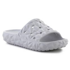 Klapki Crocs Classic Geometric Slide V2 W 209608-1FT szare. Szare klapki bez wzorów, sportowe, bez obcasa, bez zapięcia. Za 271.50 zł.