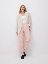 Jednorzędowa marynarka z wiskozą - wielobarwny. Marynarki i żakiety Reserved, l, bez wzorów, z tkaniny, klasyczne, bez ramiączek. Za 259.99 zł.