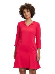 CARTOON Sukienka w kolorze czerwonym rozmiar: 38. Czerwone sukienki Cartoon, na co dzień, bez wzorów, bez kołnierzyka, bez ramiączek, midi, proste. Za 135.49 zł.