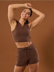 Szorty sportowe - brązowy. Brązowe szorty sportowe Sinsay, bez wzorów. Za 35.99 zł.