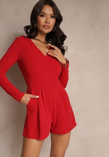 Czerwony Kombinezon z Wiskozą o Dopasowanym Kroju z Marszczeniem Adiveli. Czerwone sukienki Renee, na randkę, l, bez wzorów, z wiskozy, eleganckie, bez kołnierzyka, bez ramiączek, mini, dopasowane. Za 129.99 zł.