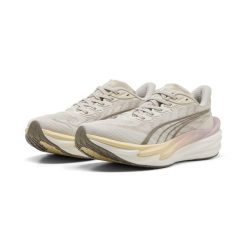 Damskie buty do biegania Deviate NITRO™ 4 PUMA. Białe buty do biegania Puma, bez wzorów, z materiału, bez zapięcia, do biegania. Za 749.00 zł.