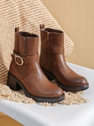 Sixth Sens Botki w kolorze jasnobrązowym rozmiar: 36. Brązowe botki Sixth Sens, bez wzorów, eleganckie, bez obcasa, bez zapięcia. Za 135.17 zł.