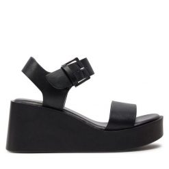 Sandały Call It Spring. Czarne sandały Call it Spring, bez wzorów, bez obcasa, na koturnie, bez zapięcia. Za 219.99 zł.