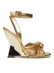Pollini Sandały SA1619AE1ITHZ901 Złoty. Żółte sandały Pollini, bez wzorów, ze skóry, bez obcasa, na koturnie, bez zapięcia. Za 2,139.00 zł.