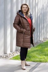 Brązowa pikowana kurtka Elvira PLUS SIZE XXL JESIEŃ ZIMA. Brązowe kurtki Moda Size Plus Iwanek, na jesień, plus size, bez wzorów, z materiału, eleganckie, bez kaptura. W wyprzedaży za 199.90 zł.