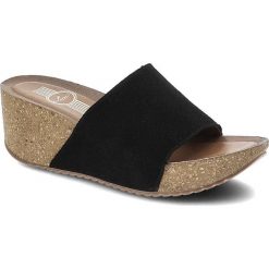 Czarne Klapki Lemar Wygodne Buty Na Lato. Czarne klapki Lemar, bez wzorów, bez obcasa, na koturnie, bez zapięcia. Za 209.00 zł.