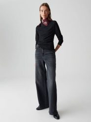 OPUS Sweter w kolorze czarnym rozmiar: 42. Czarne swetry Opus, bez wzorów, ze splotem, bez ramiączek. Za 95.99 zł.