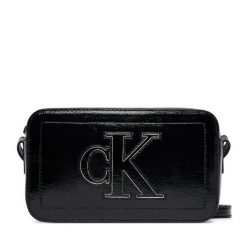 Torebka Calvin Klein. Czarne listonoszki Calvin Klein, bez wzorów, bez dodatków. Za 329.99 zł.