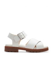 Clarks Skórzane sandały "Orinoco Cross" w kolorze białym na obcasie rozmiar: 39,5. Białe sandały Clarks, bez wzorów, z otwartym noskiem, bez obcasa, na koturnie, bez zapięcia. Za 173.60 zł.