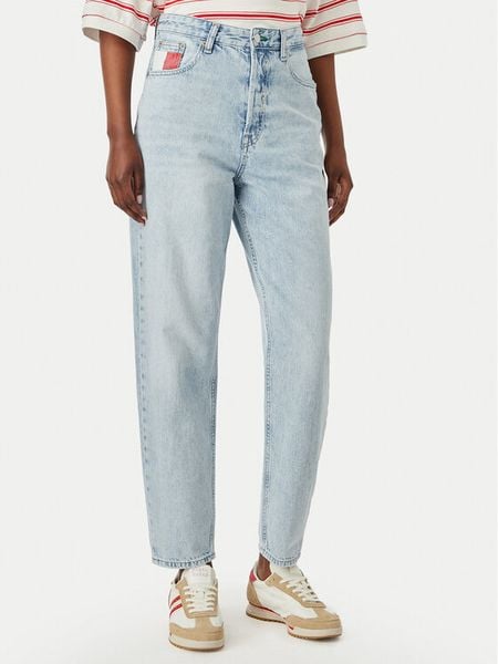 Tommy Jeans Jeansy DW0DW23467 Niebieski Mom Fit. Niebieskie jeansy Tommy Jeans, bez wzorów, z bawełny. Za 429.99 zł.