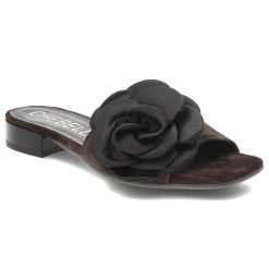 Klapki damskie Chebello, skórzane z eleganckim kwiatem na płaskim obcasie, brązowe, 4673-080. Brązowe klapki CheBello, bez wzorów, eleganckie, bez obcasa, na obcasie, bez zapięcia. Za 309.00 zł.