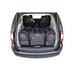 Torby Do Bagażnika Lancia Voyager 2011-2016 7Szt Kjust. Czarne torby podróżne KJUST, bez wzorów. Za 2,107.00 zł.