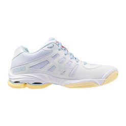 Damskie buty halowe Mizuno Wave Voltage. Białe buty do biegania Mizuno, bez wzorów, bez zapięcia, do biegania, mizuno wave. Za 498.00 zł.