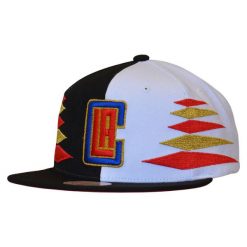 Czapka z daszkiem Mitchell & Ness NBA Diamond Los Angeles -HHSS1093-LACYYPPPBKWH. Białe czapki z daszkiem Mitchell & Ness, bez wzorów, sportowe. Za 89.00 zł.