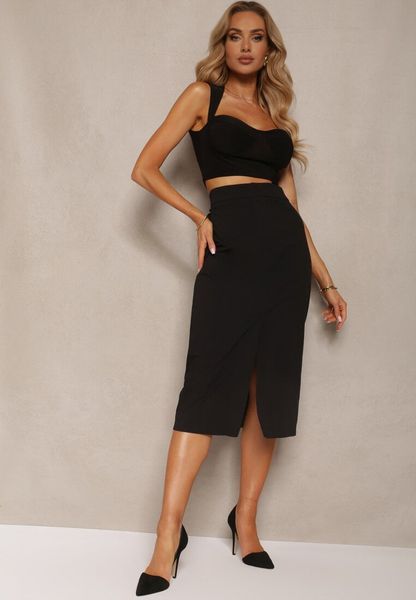 Czarna Spódnica Trapezowa Xelea. Czarne spódnice Renee, do pracy, s, bez wzorów, biznesowe, midi, trapezowe. Za 44.99 zł.